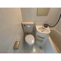 シンプルで使いやすいトイレです