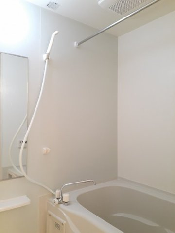 日々の疲れを癒すお風呂付です
