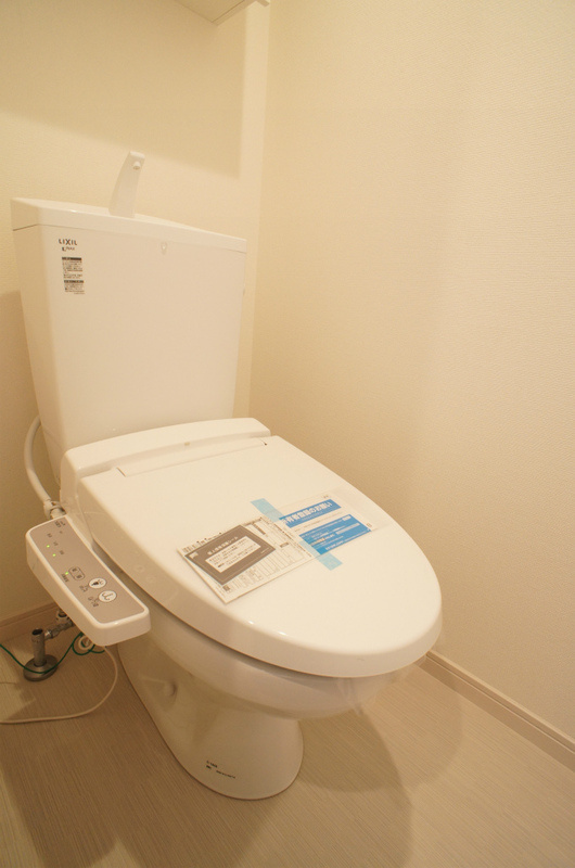 コンパクトで使いやすいトイレです