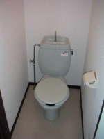 シンプルで使いやすいトイレです