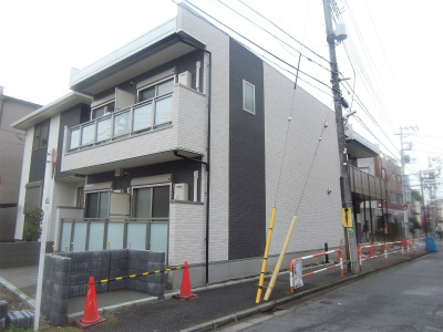 毎日通るエントランスはこのようになっています