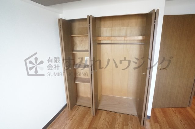 マルシェ伊丹の収納|参考、同建物・反転間取りの号室
