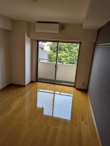 中はこのようになっています