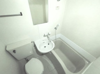 日々の疲れを癒すお風呂付です