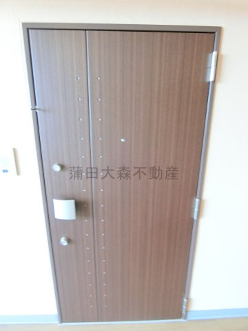 JP noie西蒲田の玄関
