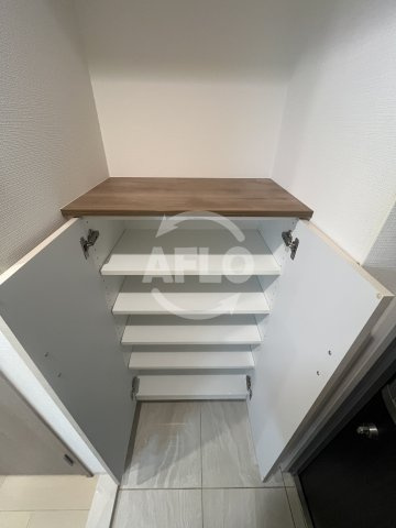 ファーストステージ北大阪レジデンスの内装|シューズボックス