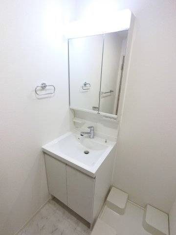 イーグルワンの独立洗面台
