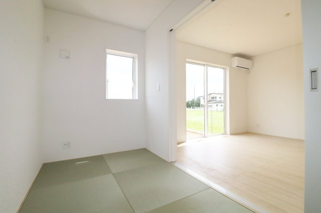 矢吹町八幡町第２１　　　５号棟　　　善郷小学校、矢吹中学区の和室