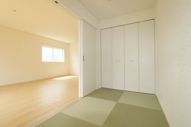 矢吹町八幡町第２１　　　５号棟　　　善郷小学校、矢吹中学区の和室