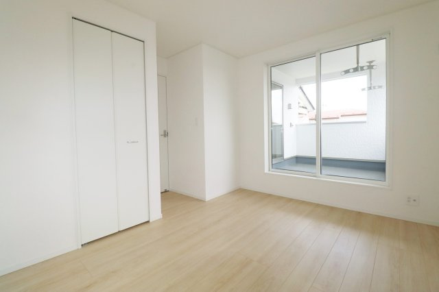 矢吹町八幡町第２１　　　５号棟　　　善郷小学校、矢吹中学区の洋室|※同社施工例