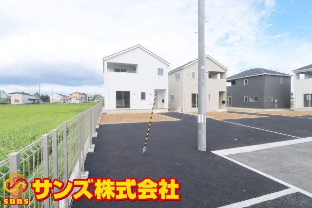 矢吹町八幡町第２１　　　５号棟　　　善郷小学校、矢吹中学区の外観|南東側から見た外観