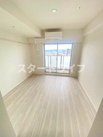 大阪市淀川区東三国６丁目の賃貸マンションの居間・リビング