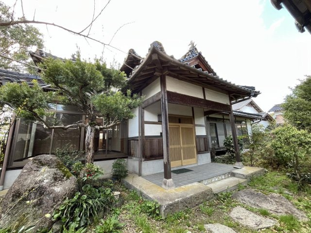 鳥取市河原町釜口中古戸建の外観