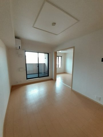 イリス　Ｂの居間・リビング