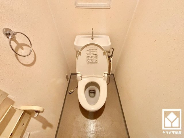 グランデュール鴨川3番館のトイレ