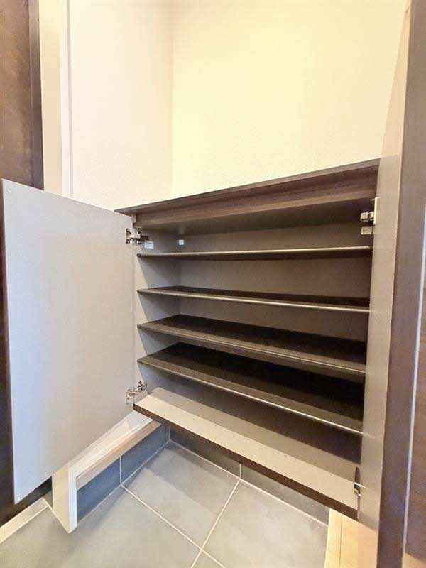 ロイヤルシャーメゾン栗林のその他