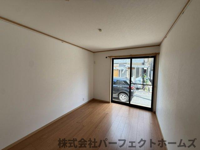 倉治2丁目戸建の洋室|ゆったりした洋室です