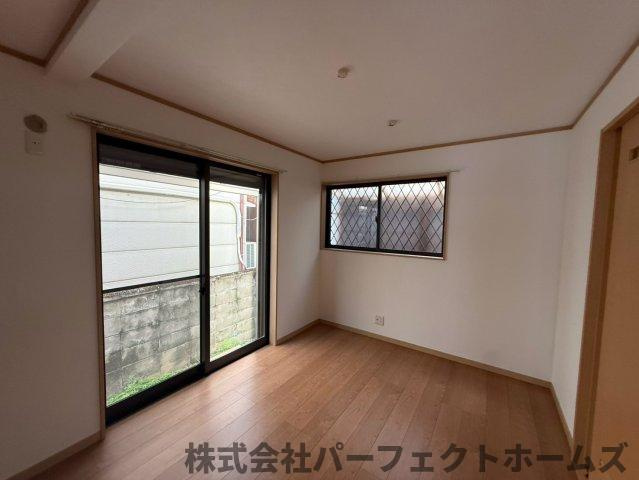 倉治2丁目戸建の居間・リビング