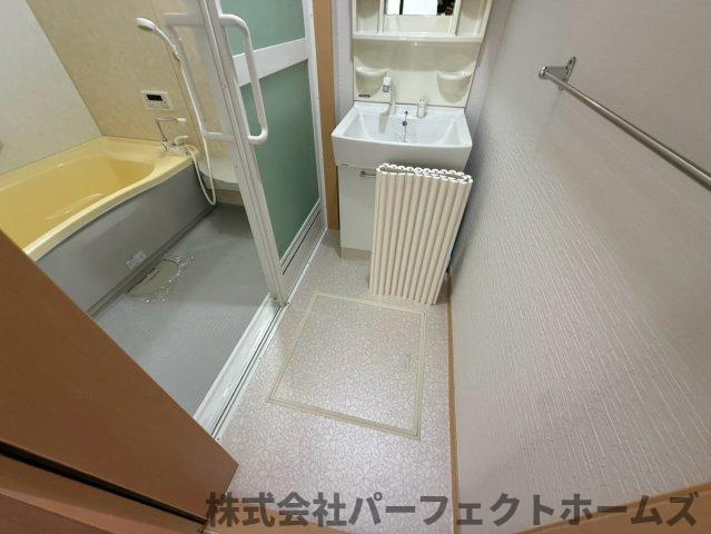 倉治2丁目戸建の脱衣所