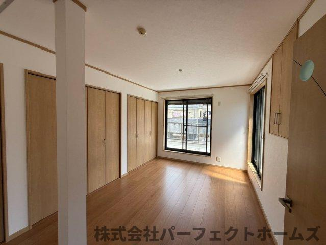 倉治2丁目戸建の洋室|コンパクトで使いやすい洋室です