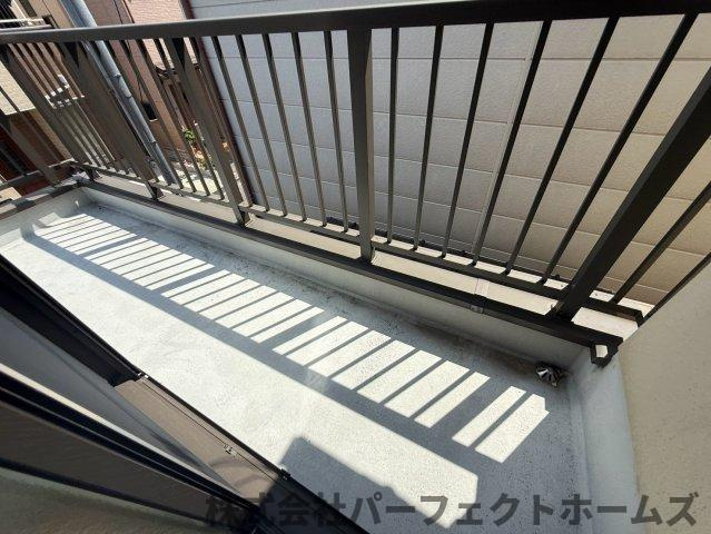 倉治2丁目戸建のバルコニー|外からの目が気にならないバルコニーで洗濯物が干せます