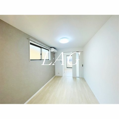 【居間・リビング】 | カサグランデⅦ | 洋室のお部屋です。
