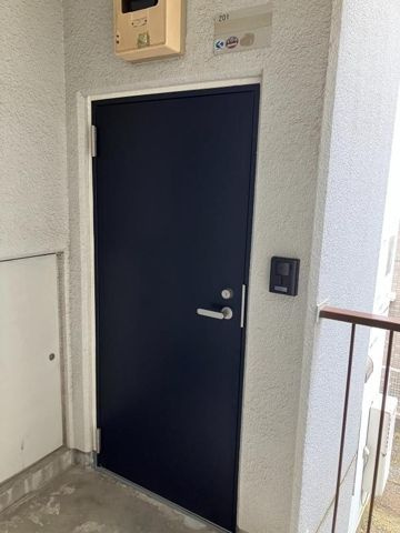井上マンション 　E-080の玄関