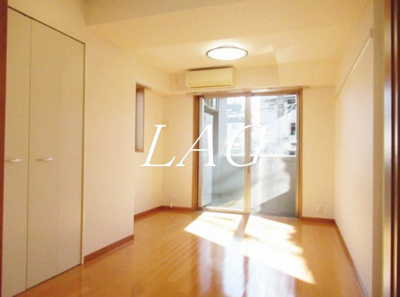【居間・リビング】 | エルカスティージョ　ムサシ | 洋室のお部屋です。