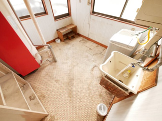 【その他】 | 甲府市西田町 敷地148坪・建物358㎡の広々中古戸建 | 2階　洗濯室