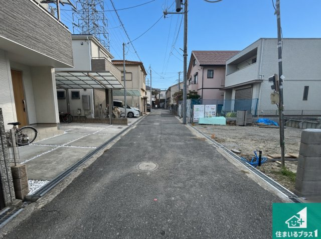 堺市堺区緑ヶ丘北町　第1期　新築一戸建ての前面道路含む現地写真|周辺は落ち着いた街並みの住宅地！子育てがしやすい住環境です！まだ未完成ですが、現地でしかわからない事もございます。是非一度ご覧ください。
