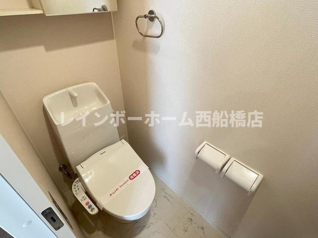ラピスラズリのトイレ