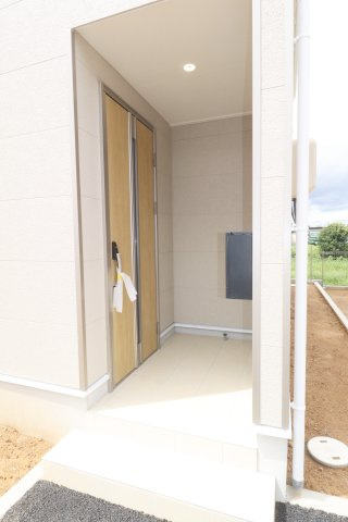 矢吹町八幡町第２１　　　６号棟　　　善郷小学校、矢吹中学区の玄関