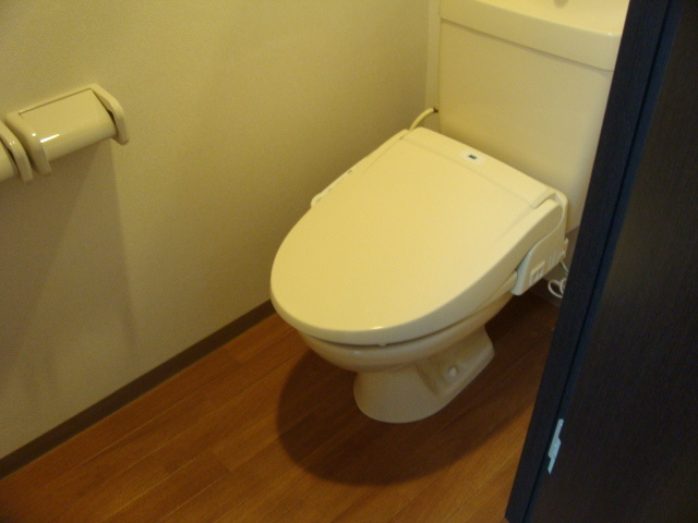 狛江市元和泉１丁目の賃貸マンションのトイレ