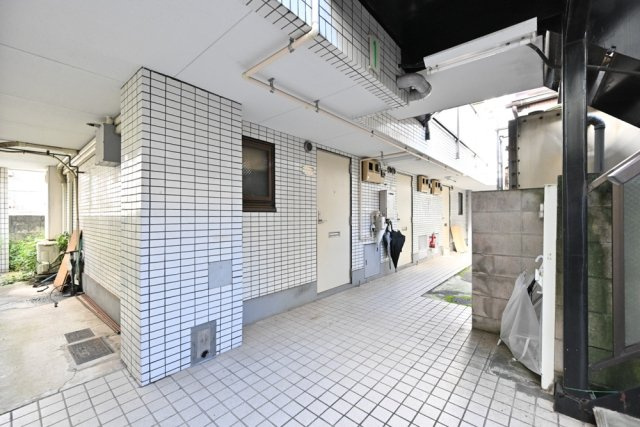 ピアレス上池袋のエントランス|建物の内部です