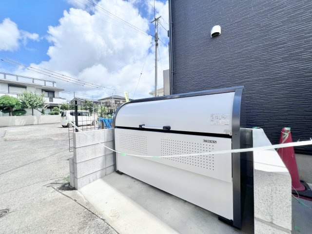 パセオグランデ誉田のその他共用部分|ゴミストッカー