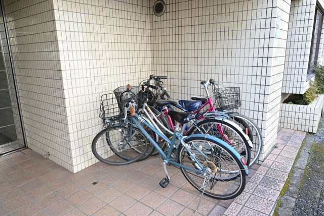 スターハイツ東高円寺のその他共用部分|駐輪場