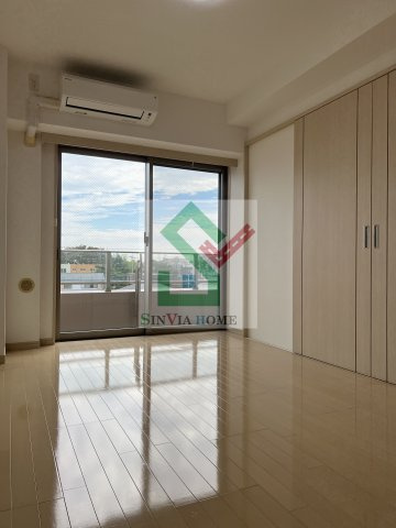 コンフォート栗原2の寝室