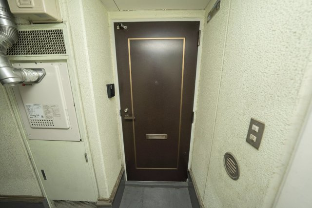 AP397 NKダカリ東新町 206の玄関