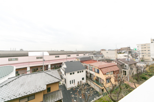 Ｆｉｎｅ　Ｃｒｅｓｔの展望