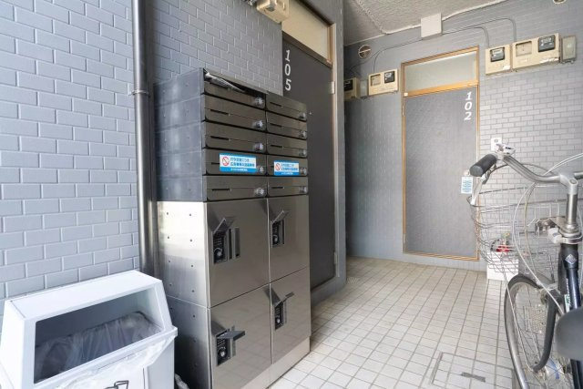 AP1073 クロノス北烏山 205のエントランス|建物の内部です
