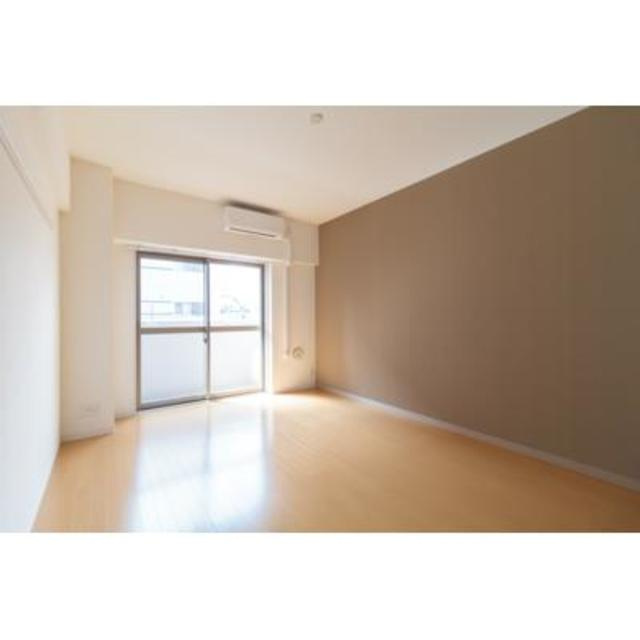 キャメルプレイスの居間・リビング|※写真は同タイプ住戸です。