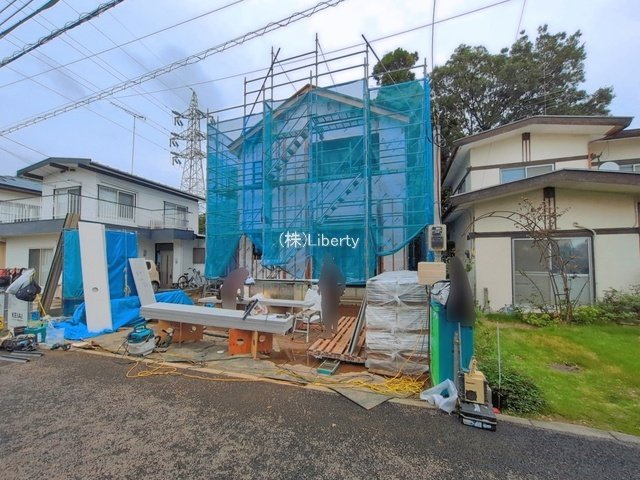 土浦市真鍋10期　新築戸建の前面道路含む現地写真