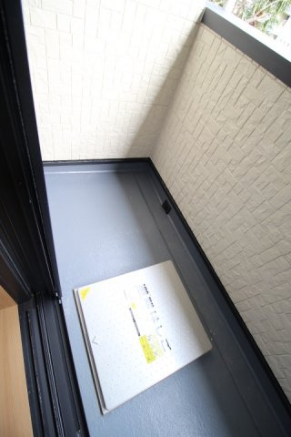 Orange Sunset のバルコニー|暖かな日差しのふりそそぐバルコニー