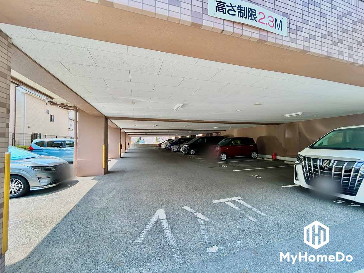 宝マンション新守山イーストの駐車場