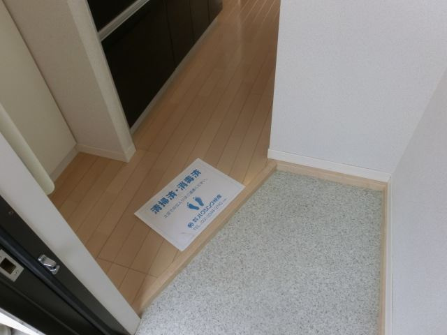 ＲＡＮＳＥＬ　Ａ棟の玄関