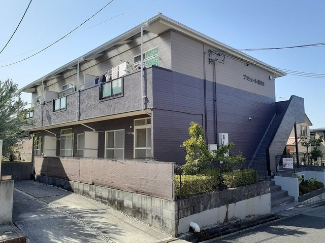 プリシェール藤原台の外観