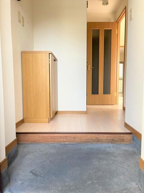 ラ・パイクスⅡの玄関|他部屋参考写真
