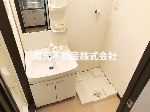 リバーサイド金岡 七番館の独立洗面台