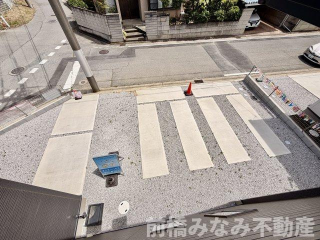 【新築】前橋市関根町　２号棟(全３棟)　グラファーレ　新築建売分譲の駐車場