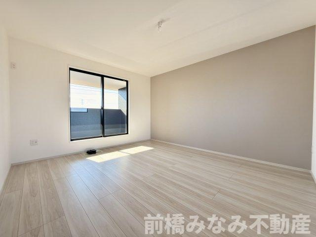 【新築】渋川市石原１期　２号棟(全２棟)　アーバンスタイル　新築建売分譲の洋室|洋室です